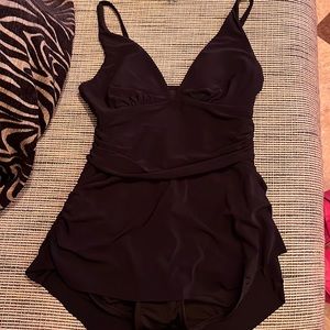 Women’s MAGIC SUIT SZ 8 black